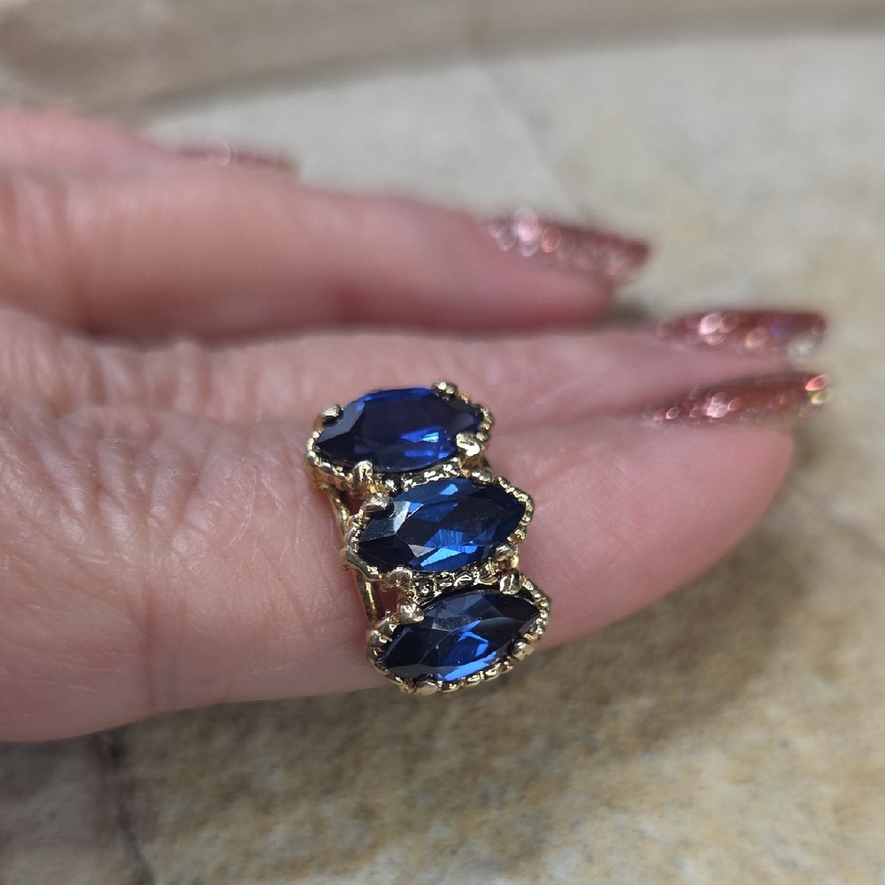 925 UTC Sterling Silver Vermil Gold Plated Blue Sapphire Ring